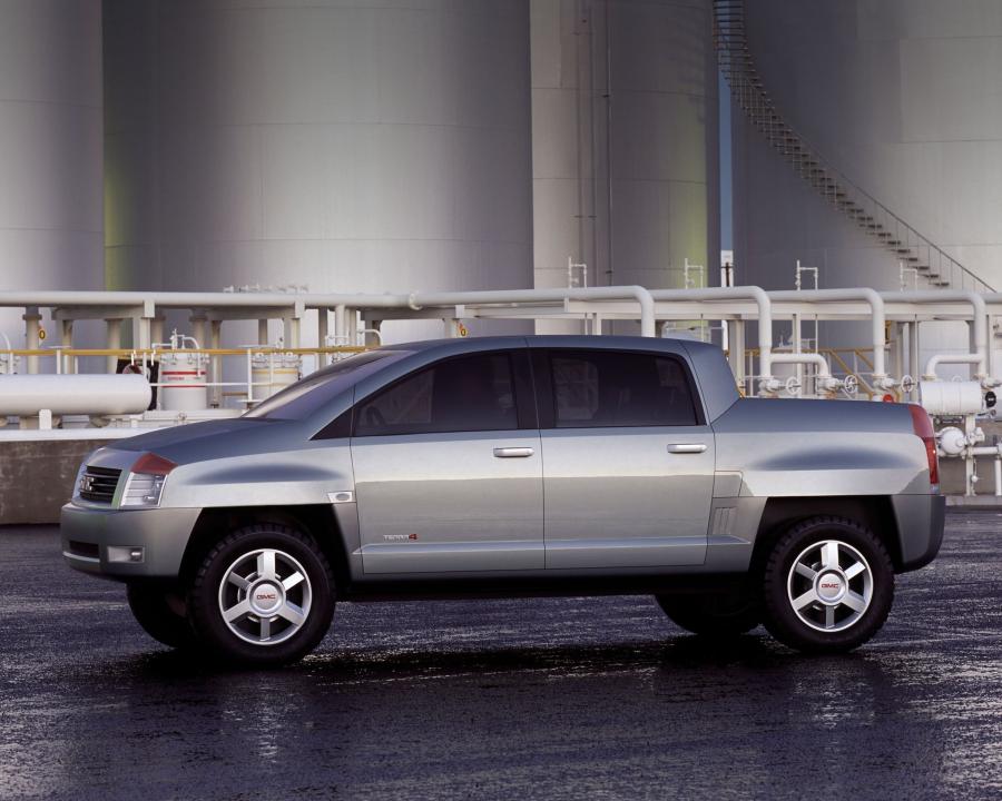  GMC Terra4 Concept 2002 года  (фото 5 из 16)